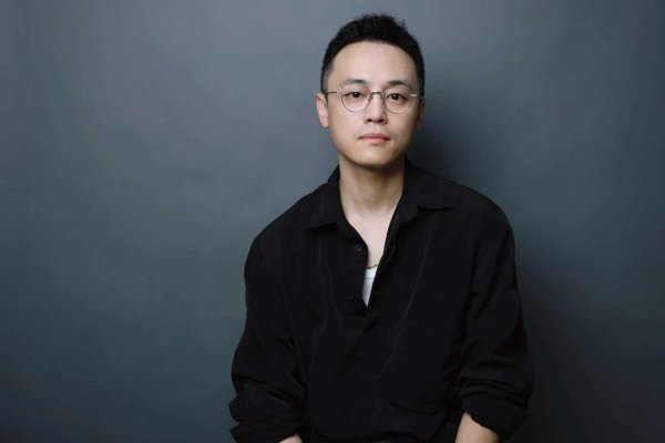 聚富配资 作家刘同：二十年后 我终于写完了成长三部曲｜封面人物