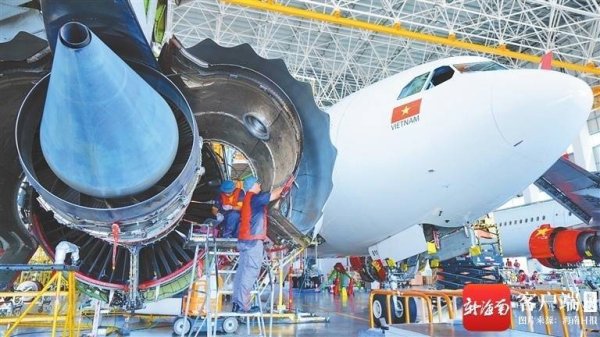 出彩速配 活力中国调研行丨从0到2300，在自贸港修全球飞机